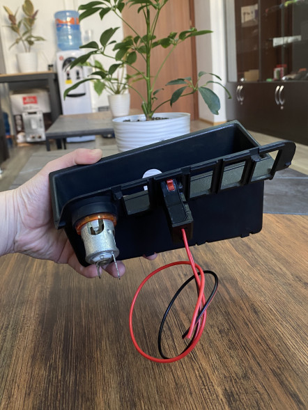 Блок зарядки USB-C 65W для BMW E36 в Махачкале