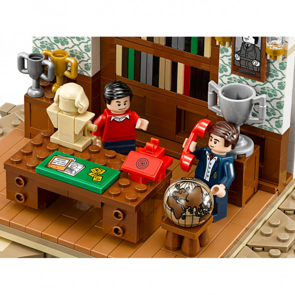 Конструктор LEGO Коллекционные наборы 76052 Логово Бэтмена в Махачкале