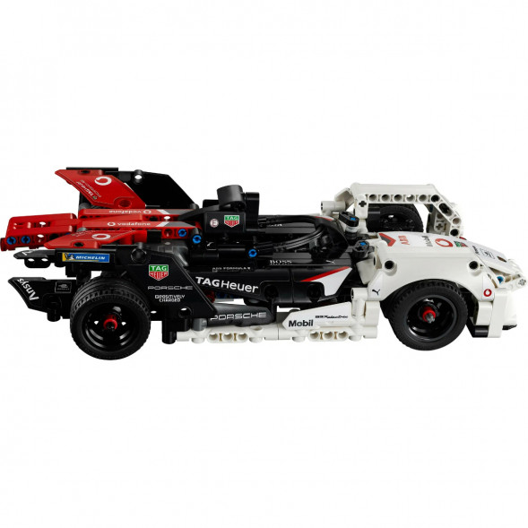 Конструктор LEGO Technic 42137 Formula E Porsche 99X Electric в Махачкале