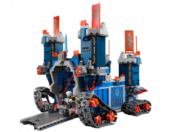 Конструктор LEGO Nexo Knights 70317 Фортрекс - мобильная крепость в Махачкале