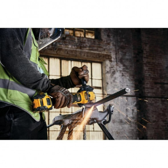 Аккумуляторная угловая шлифмашина DEWALT DCG409NT, без АКБ и ЗУ, в кейсе TSTAK в Махачкале