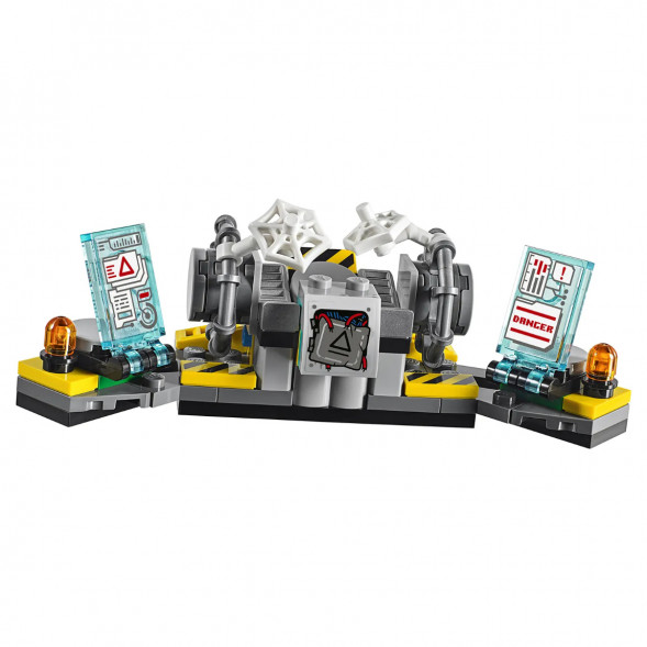 Конструктор LEGO Super Heroes 76113 Спасательная операция на мотоциклах в Махачкале