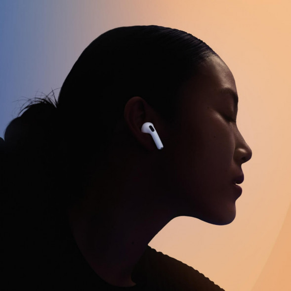 Наушники Apple AirPods 4 (с шумоподавлением) в Махачкале