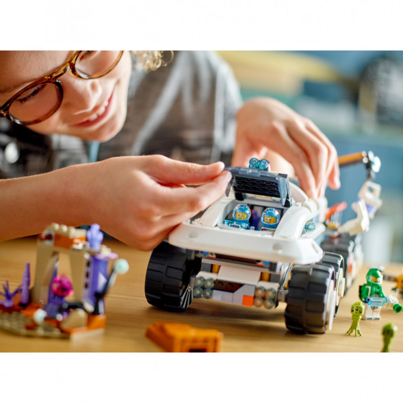 Конструктор LEGO City 60432 Командный вездеход и кран-погрузчик в Махачкале