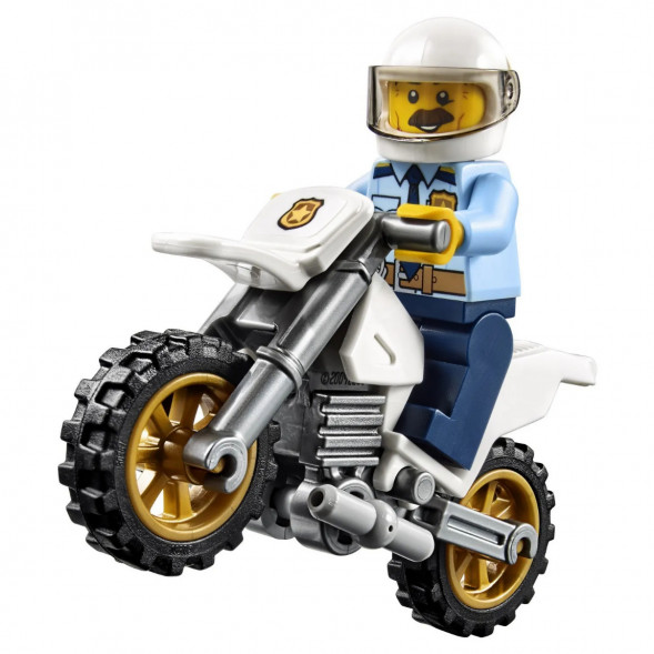 Конструктор LEGO City Police 60137 Побег на буксировщике в Махачкале