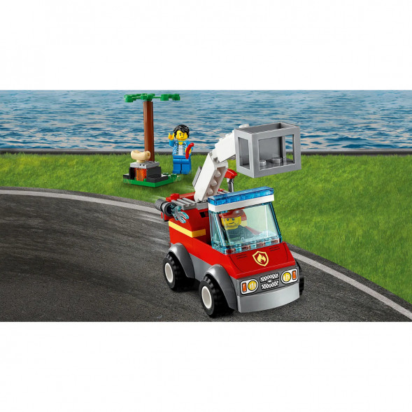 Конструктор LEGO City Fire 60212 Пожар на пикнике в Махачкале