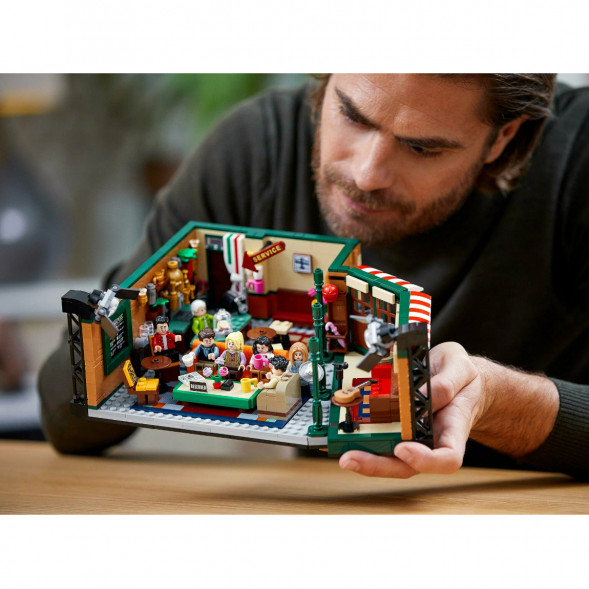 Конструктор LEGO Ideas 21319 Центральный парк Кафе Друзей в Махачкале