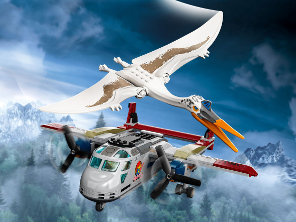 Конструктор LEGO Jurassic World 76947 Кетцалькоатль: нападение на самолёт в Махачкале