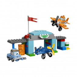 Конструктор LEGO DUPLO 10511 Лётная школа Шкипера