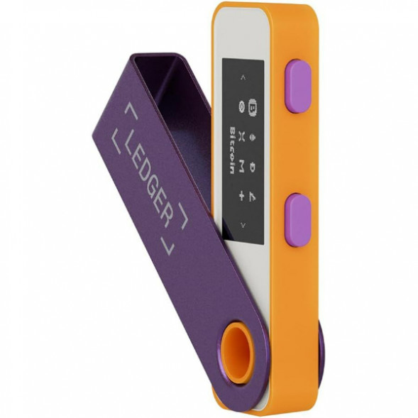 Криптокошелек Ledger Nano S Plus 1 шт., Retro Gaming в Махачкале