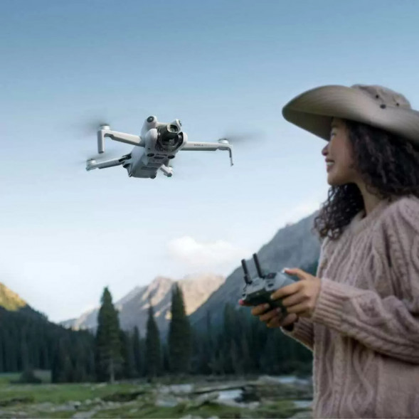 Квадрокоптер DJI Mini 4 Pro Fly More Combo (DJI RC 2) в Махачкале