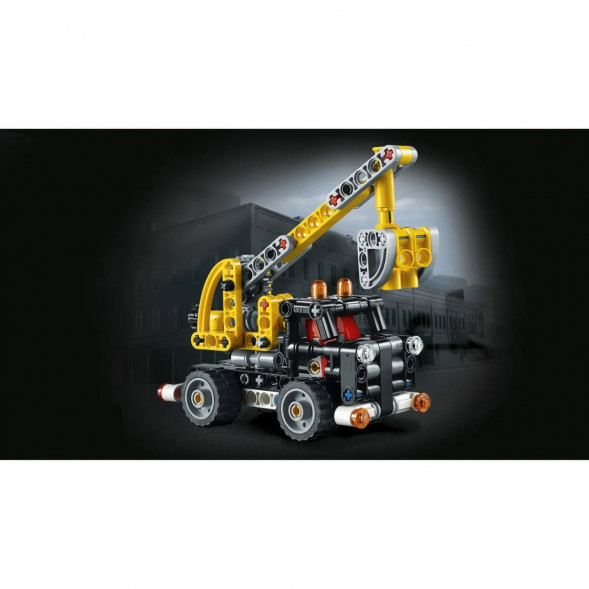 Конструктор LEGO Technic 42031 Ремонтный автокран в Махачкале