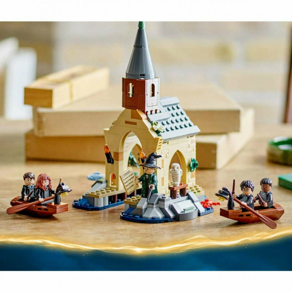 Конструктор LEGO Harry Potter 76426 Лодочный домик в замке Хогвартс в Махачкале