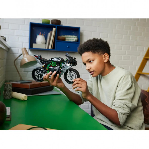 Конструктор LEGO Technic 42170 Мотоцикл Kawasaki Ninja H2R в Махачкале
